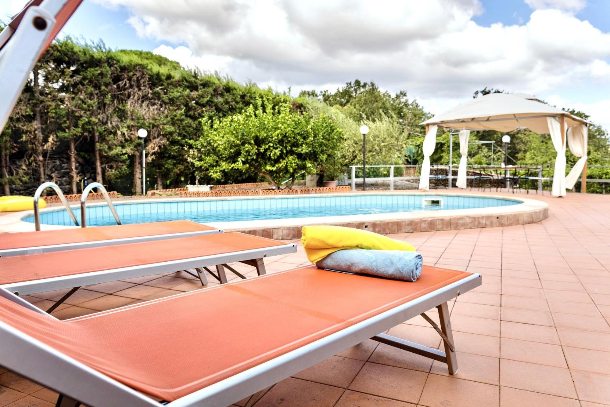 Villa Melany Casa Vacanza 피에디몬테 에트네오 외부 사진