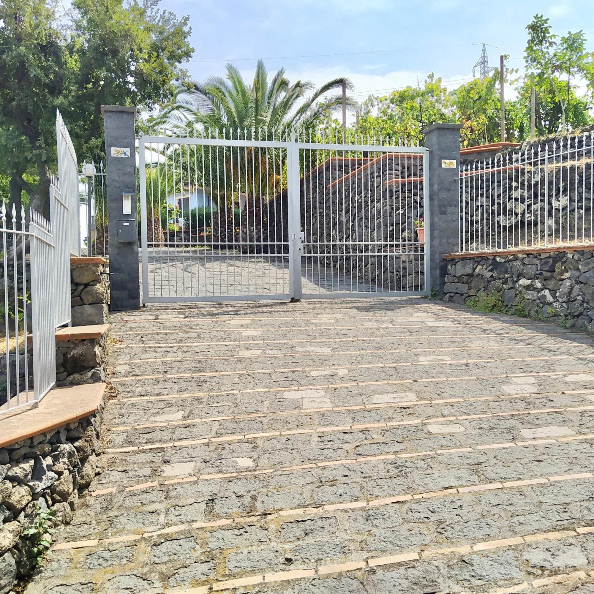 Villa Melany Casa Vacanza 피에디몬테 에트네오 외부 사진
